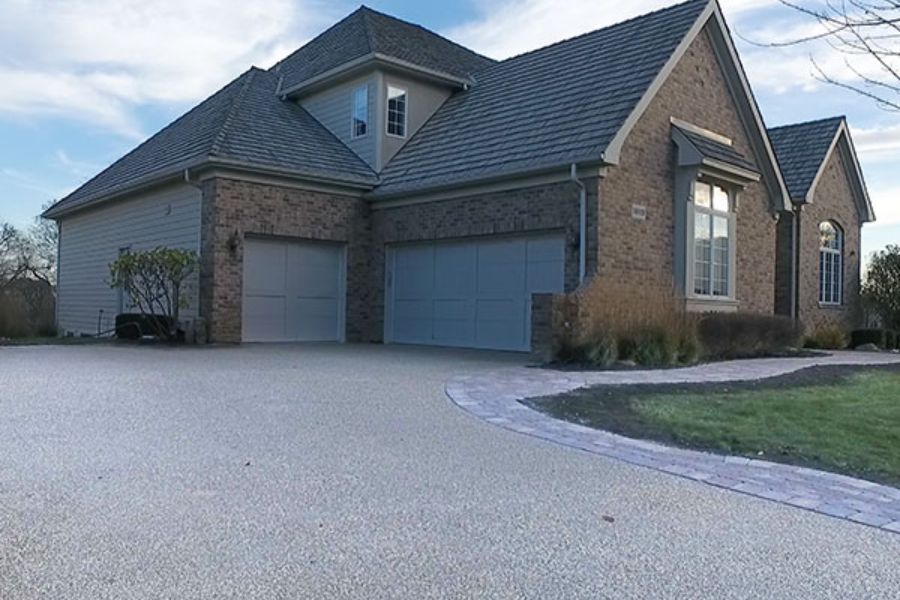 The Practical Benefits of Exposed Aggregate Concrete for Driveways & Garage Floors blog image