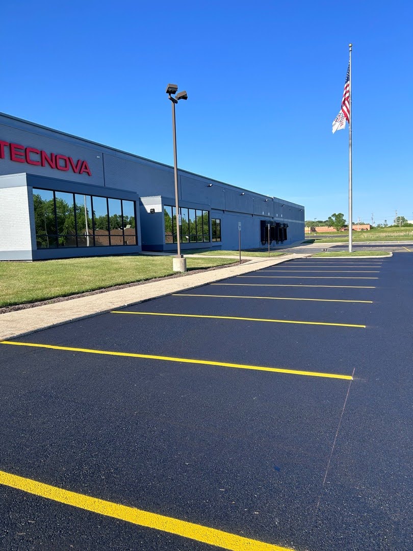 total paving parking lot striping
